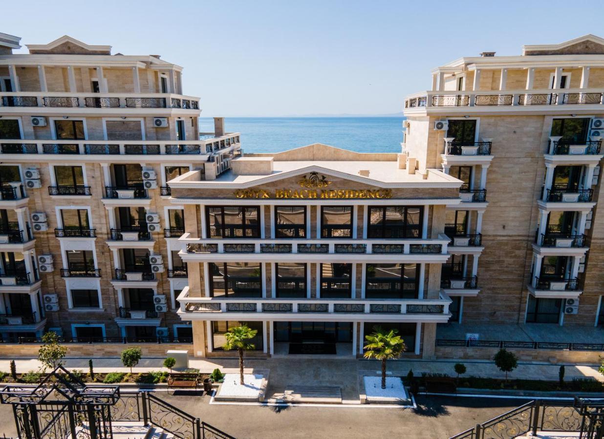 Onyx Beach Residence - Free Parking & Beach Access Светий Влас Екстер'єр фото