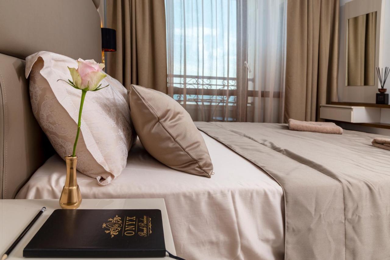 Onyx Beach Residence - Free Parking & Beach Access Светий Влас Екстер'єр фото