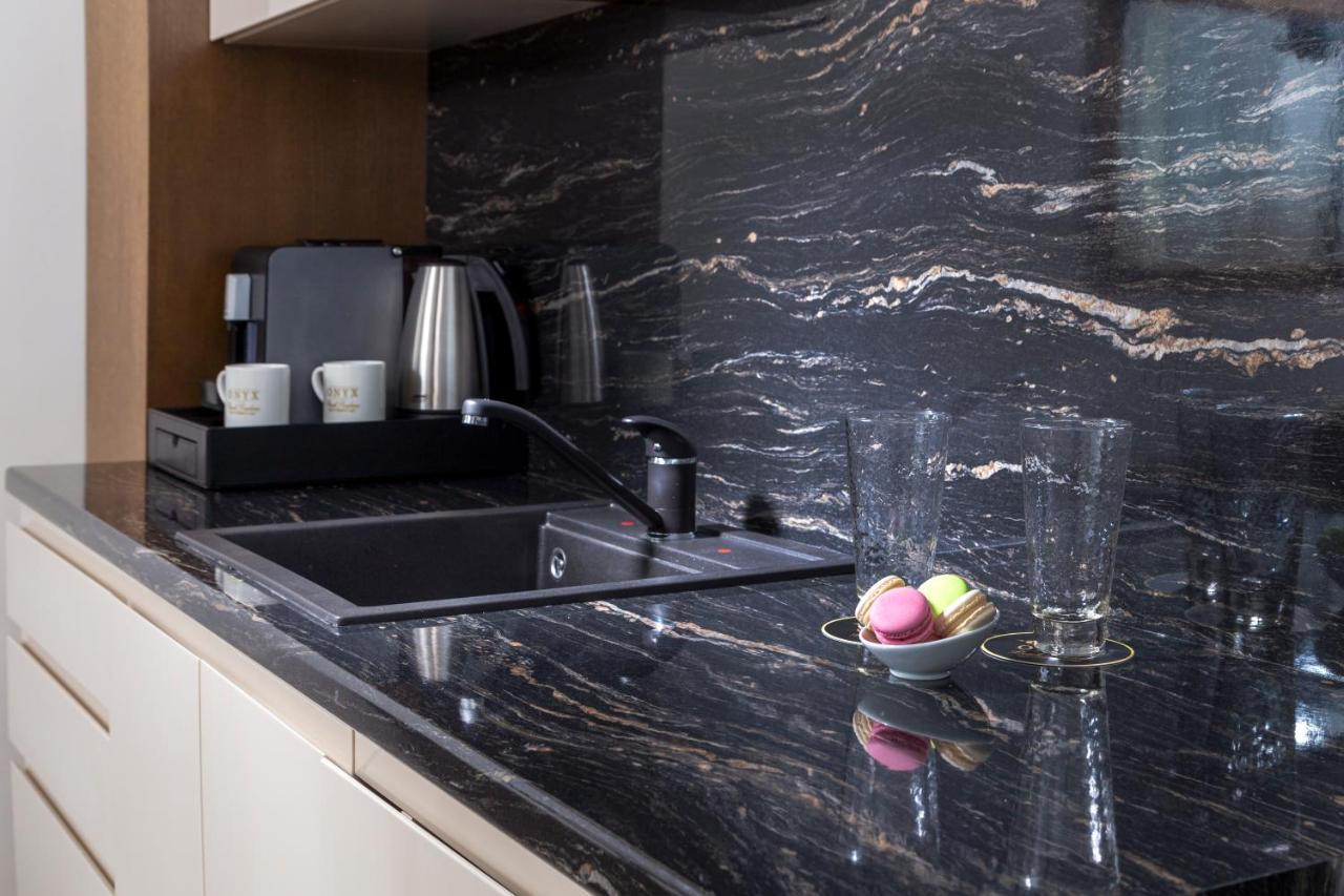 Onyx Beach Residence - Free Parking & Beach Access Светий Влас Екстер'єр фото