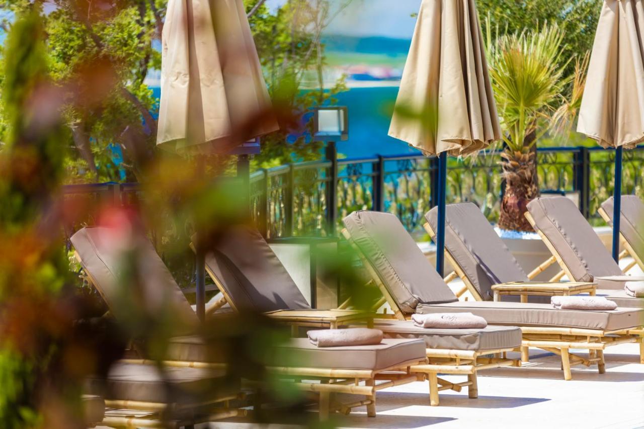 Onyx Beach Residence - Free Parking & Beach Access Светий Влас Екстер'єр фото