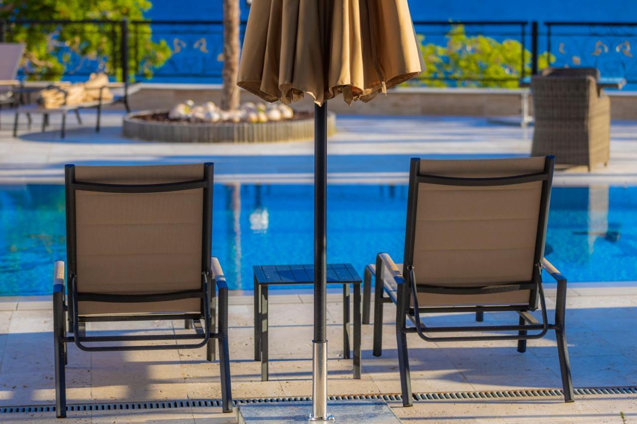 Onyx Beach Residence - Free Parking & Beach Access Светий Влас Екстер'єр фото
