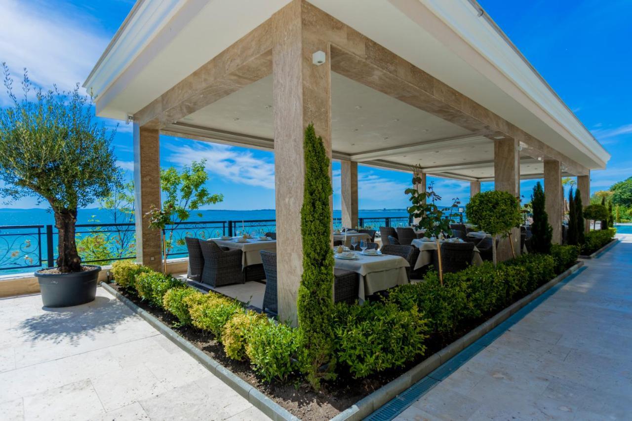 Onyx Beach Residence - Free Parking & Beach Access Светий Влас Екстер'єр фото