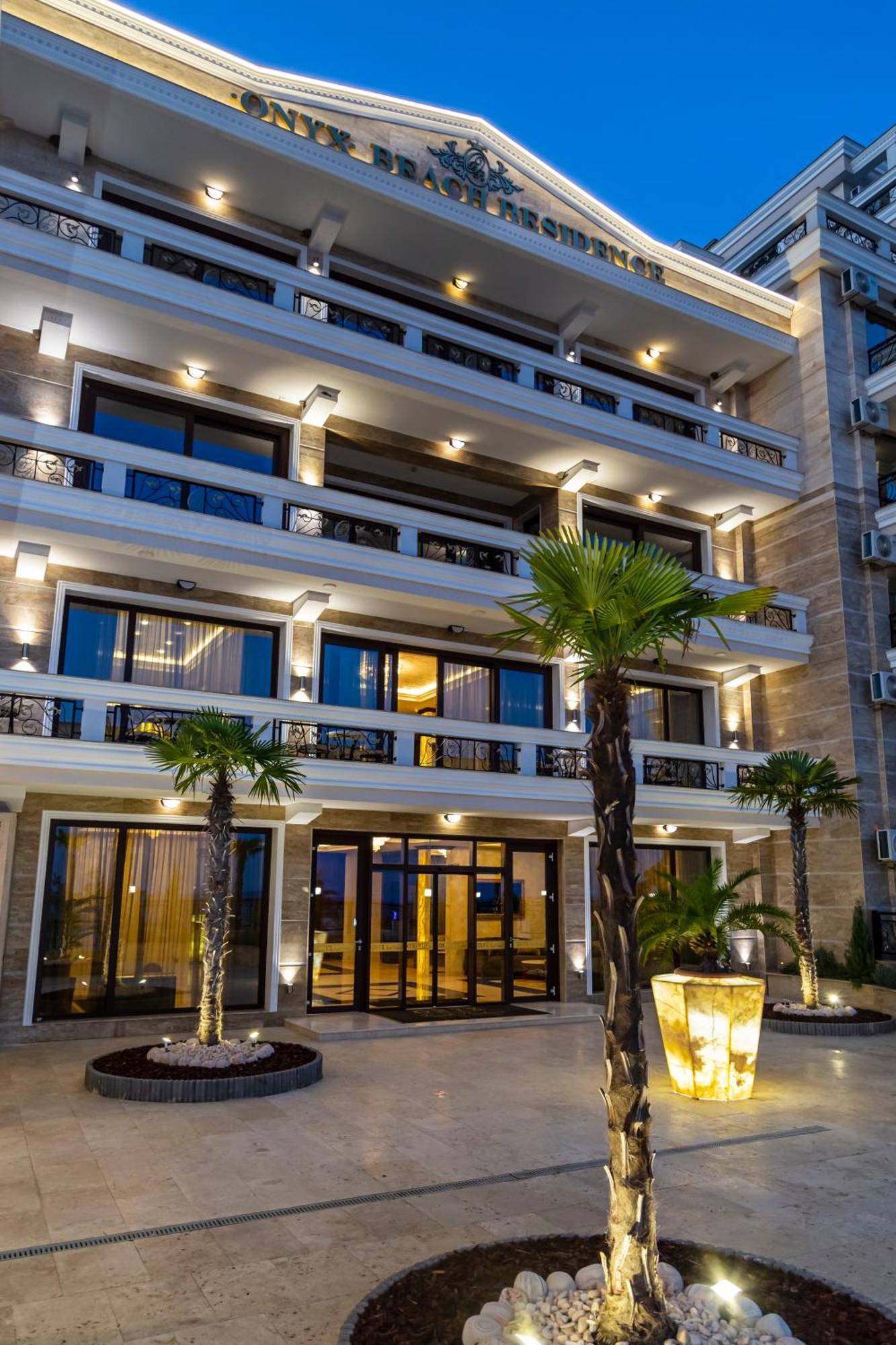 Onyx Beach Residence - Free Parking & Beach Access Светий Влас Екстер'єр фото
